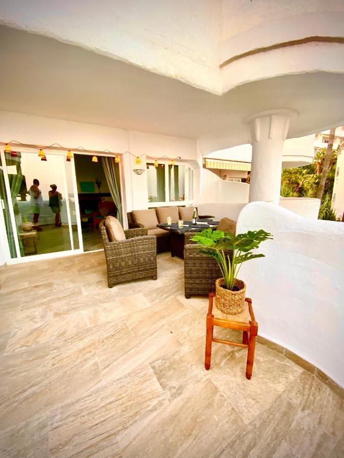 Casa De Las Palmas Sitio de Calahonda Bagian luar foto
